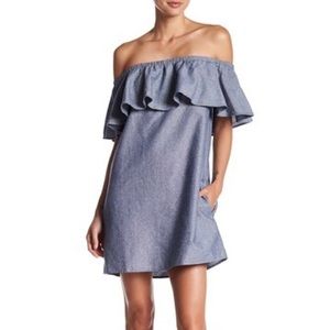 Tuckernuck Do+Be Off-Shoulder Dress Size M